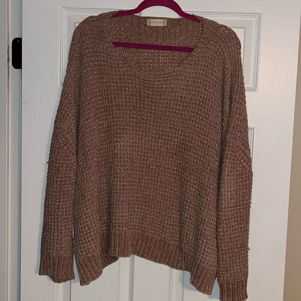 Women’s sweater Alter’d State